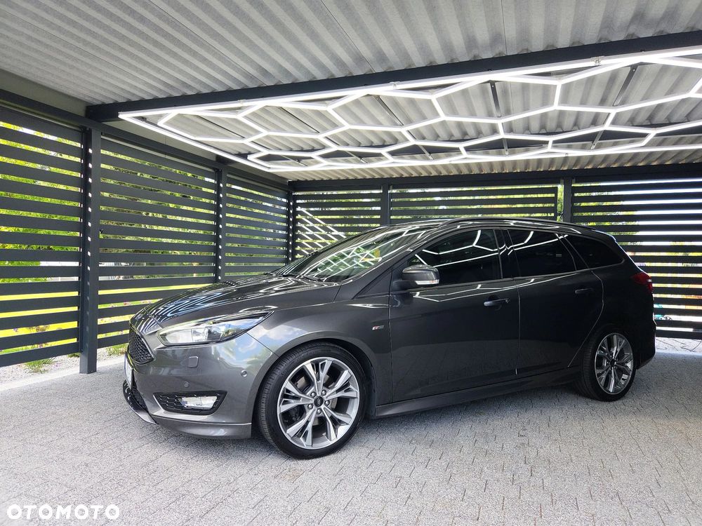 Ford Focus - 18