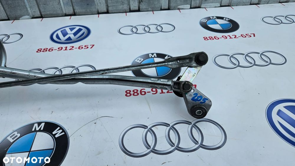 Mercedes C klasa W205 Mechanizm wycieraczek przód Silniczek wycieraczek A2058200740 EUROPA - 4