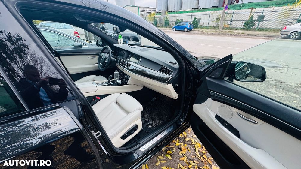 BMW Seria 5 530d xDrive - 2
