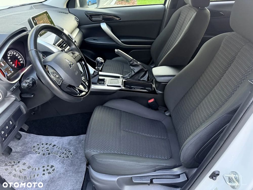 Mitsubishi Eclipse Cross 1.5 T Invite Plus - 8
