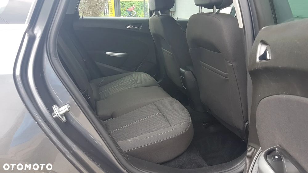 Opel Astra - 8