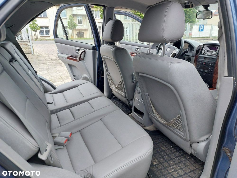 Kia Sorento - 12