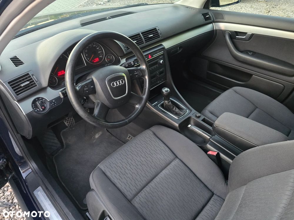 Audi A4 Avant 2.0 TDI DPF - 8