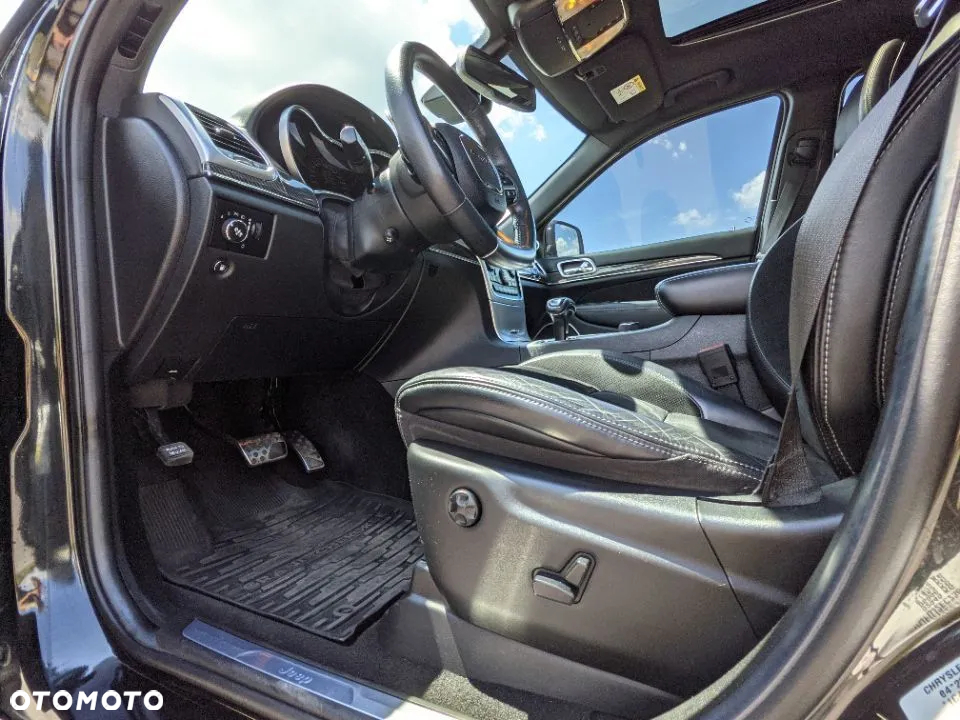 Jeep Grand Cherokee 6.4 V8 SRT8 - 11