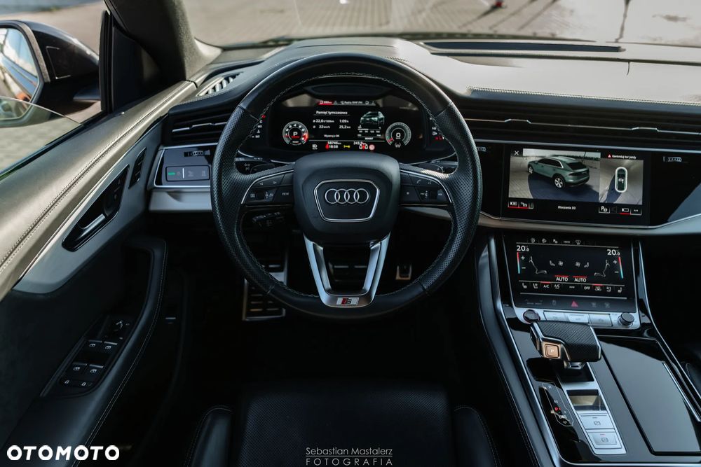 Audi SQ8 - 22