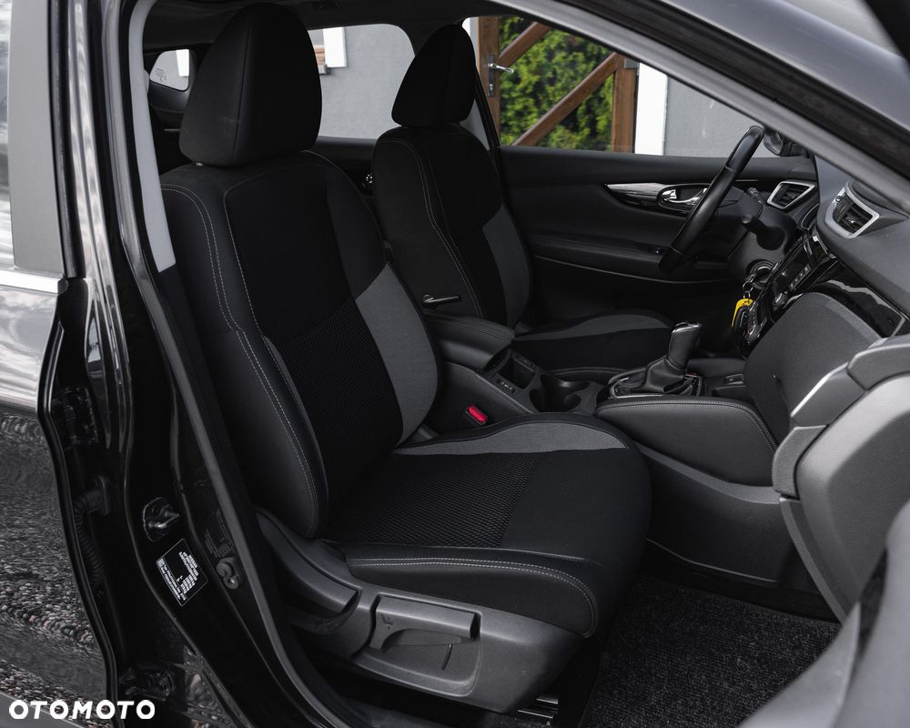 Nissan Qashqai 1.3 DIG-T DCT N-CONNECTA - 22