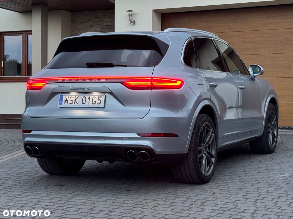 Porsche Cayenne S - 17