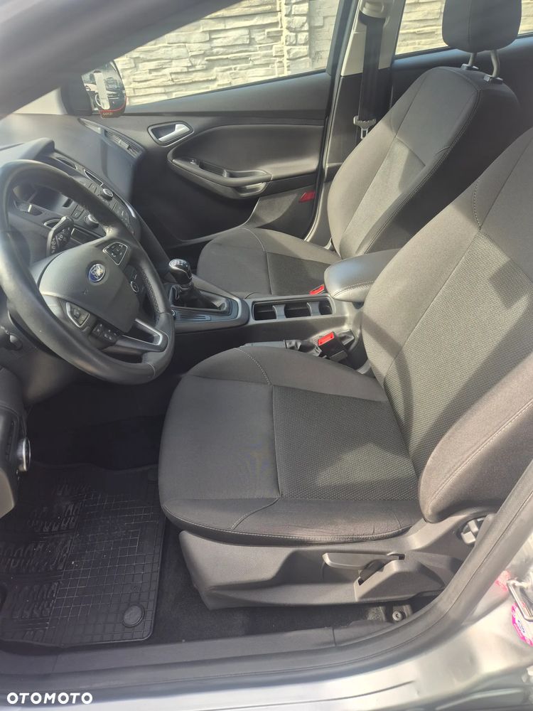 Ford Focus 1.6 Platinium X - 6