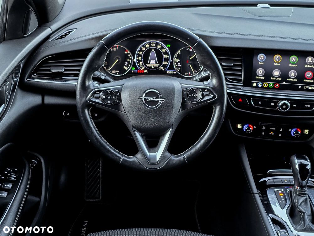Opel Insignia - 11