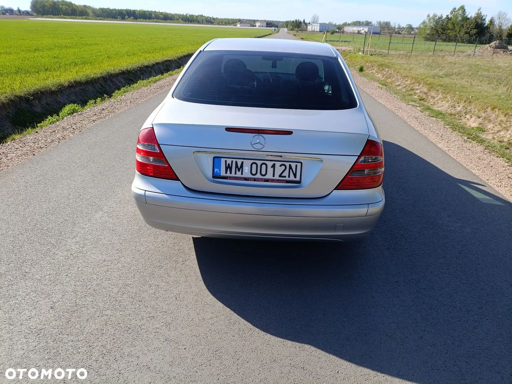 Mercedes-Benz Klasa E 220 CDI Automatik Classic DPF - 6