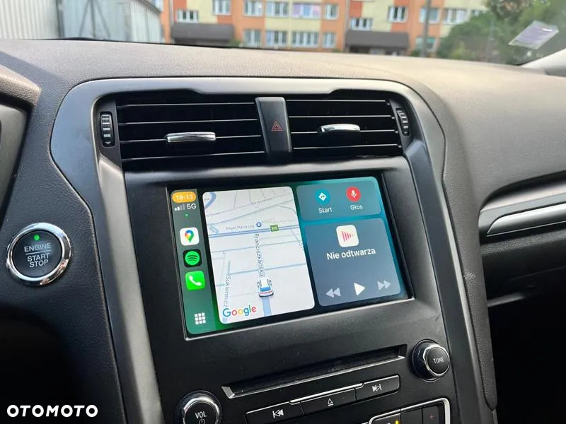 Ford Mondeo - 32