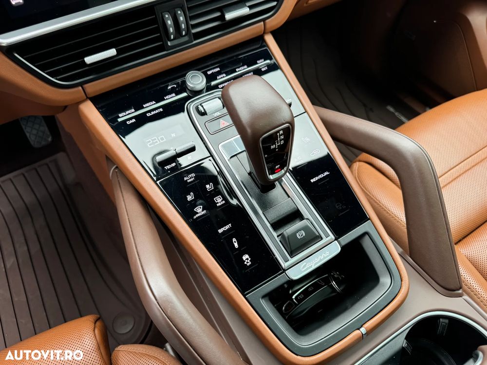 Porsche Cayenne Tiptronic S Platinum Edition - 18