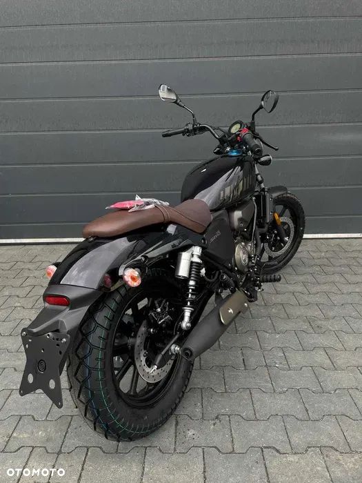 QJMOTOR SRV 125 - 6