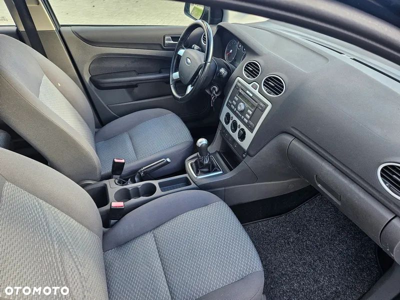 Ford Focus 1.4 16V Ambiente - 18