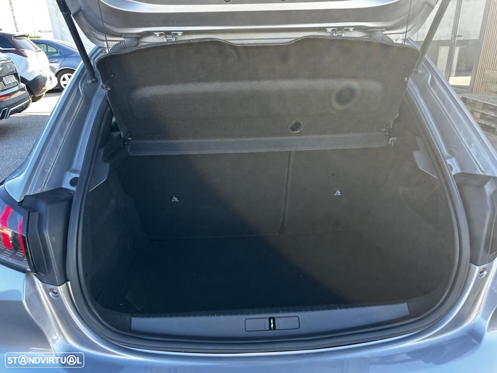 Peugeot 208 1.2 PureTech Allure EAT8 - 34