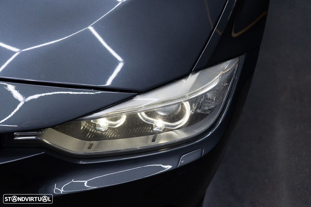 BMW 320 d Touring Auto Pack M - 16