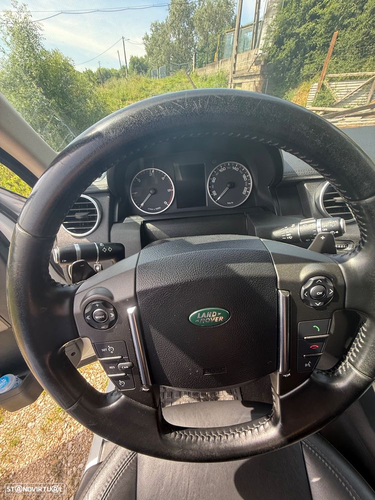 Land Rover Discovery 3.0 TD V6 HSE - 8