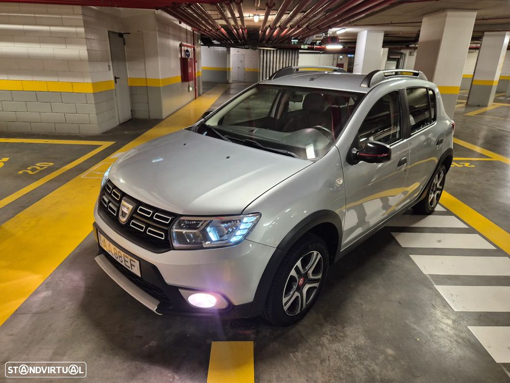 Dacia Sandero 0.9 TCe Stepway - 1