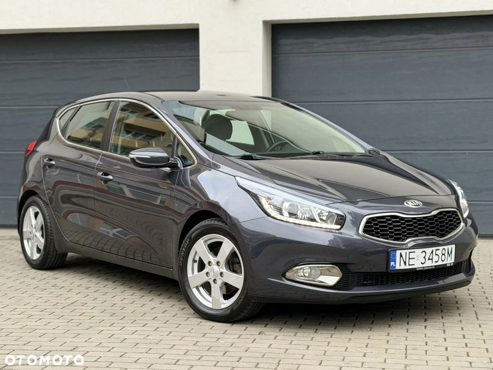 Kia Ceed - 23