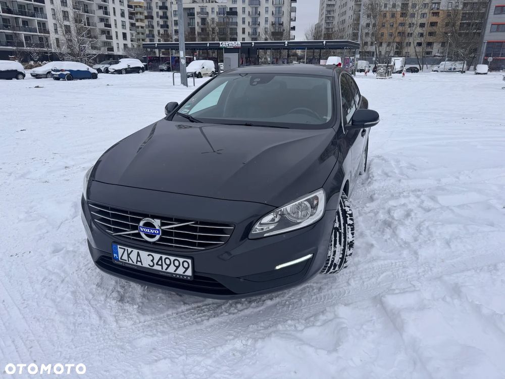 Volvo S60 D2 Momentum - 3