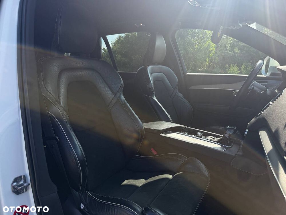 Volvo XC 90 - 26
