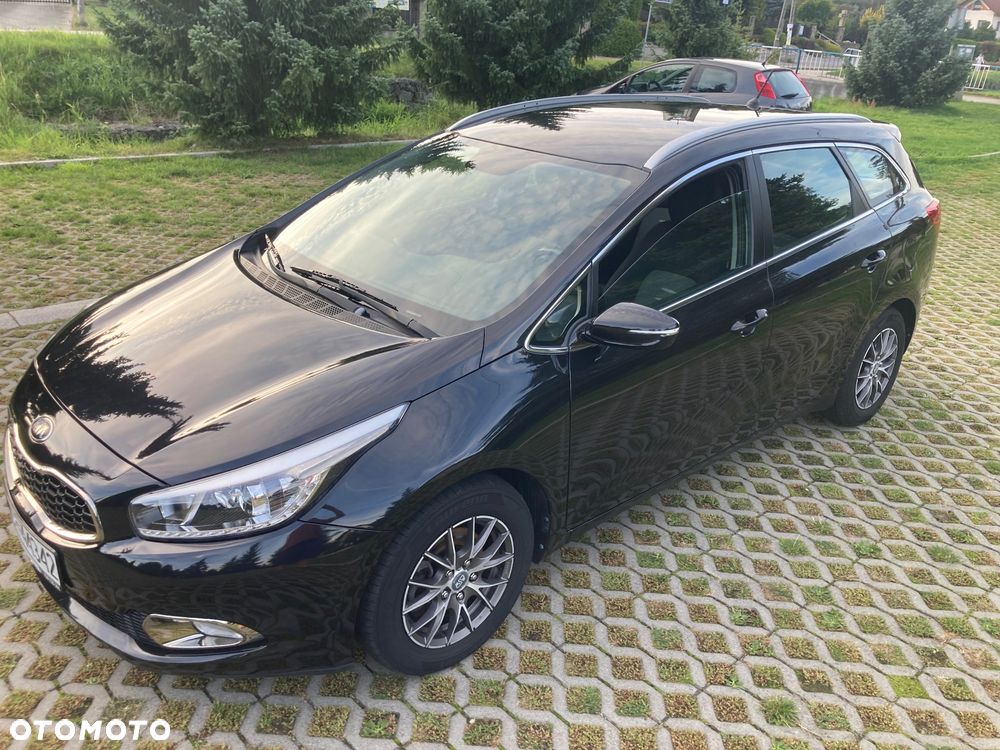Kia Ceed - 8