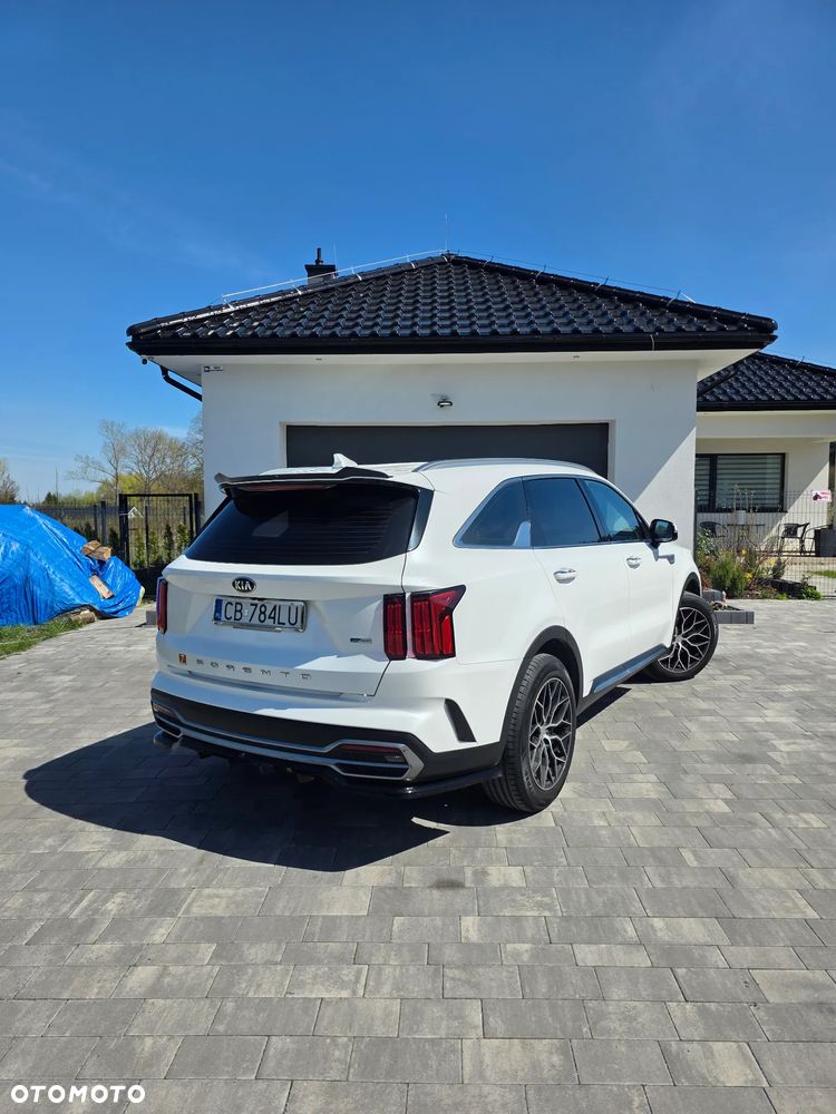 Kia Sorento 1.6 T-GDI HEV L 7os - 9