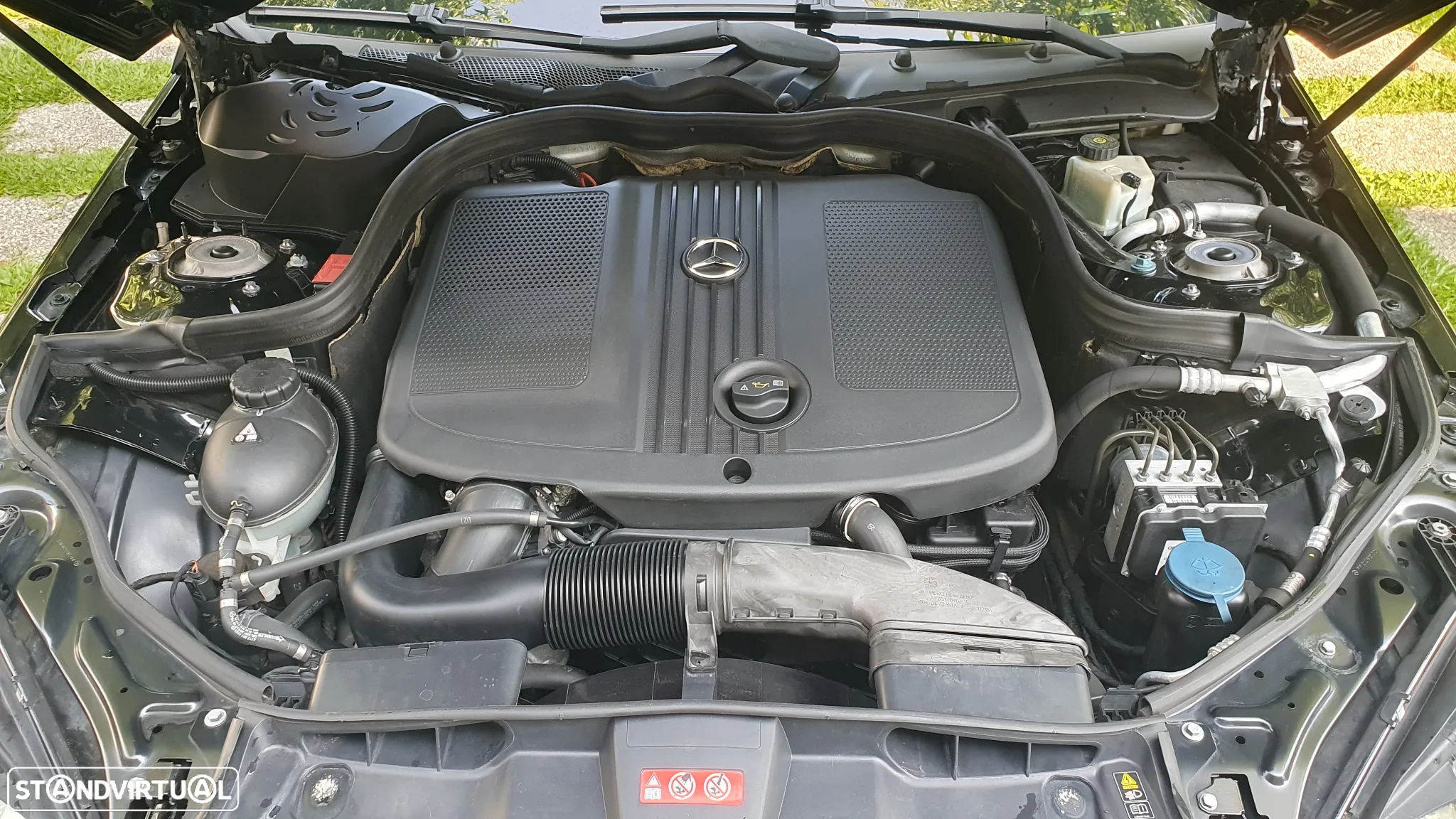 Mercedes-Benz E 250 CDi Avantgarde BlueEfficiency Auto. - 22