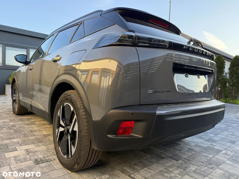 Peugeot 2008 GT+ - 10