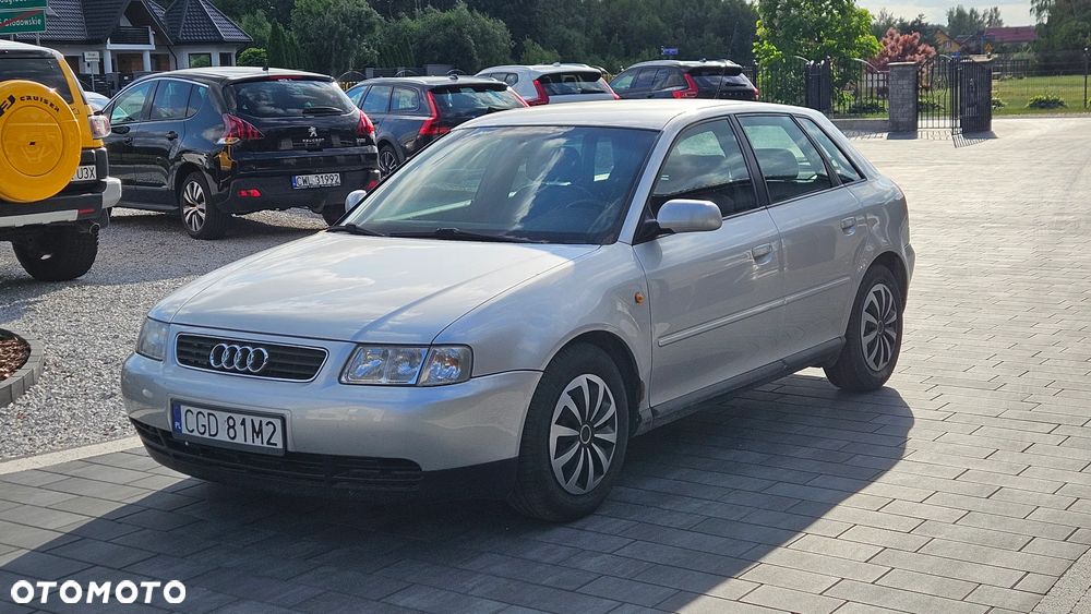 Audi A3 Sportback 1.6 Ambiente - 1