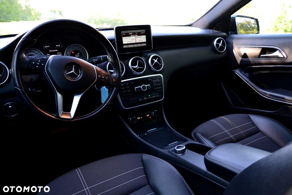 Mercedes-Benz Klasa A 250 (BlueEFFICIENCY) 7G-DCT Urban - 12