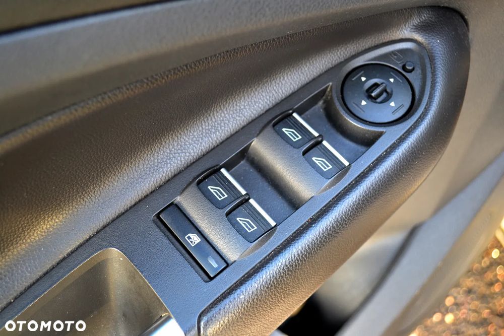 Ford Kuga 1.6 EcoBoost 2x4 Trend - 11