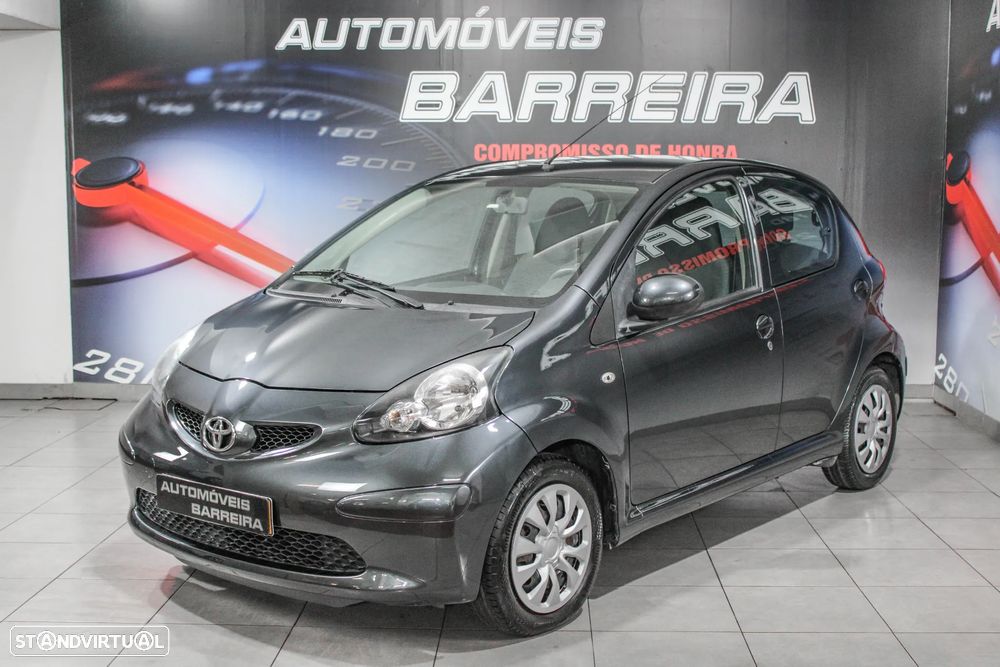 Toyota Aygo 1.0 + AC - 3
