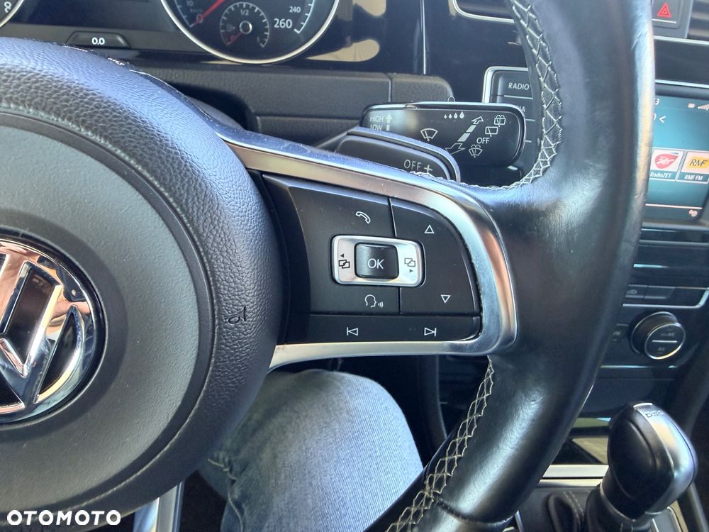 Volkswagen Golf 1.4 TSI BMT Highline DSG - 19