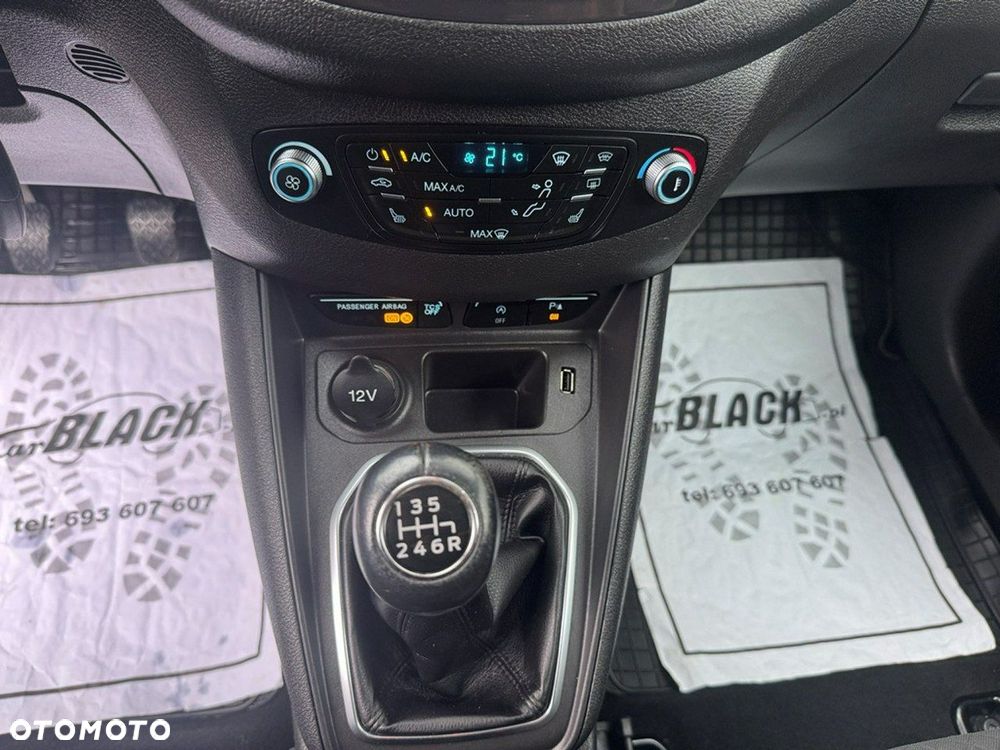 Ford Tourneo Courier - 18