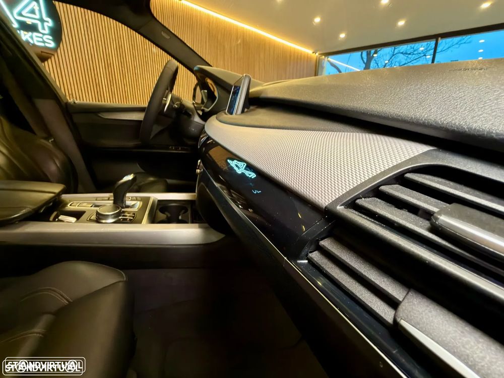 BMW X5 25 d sDrive Pack M - 29