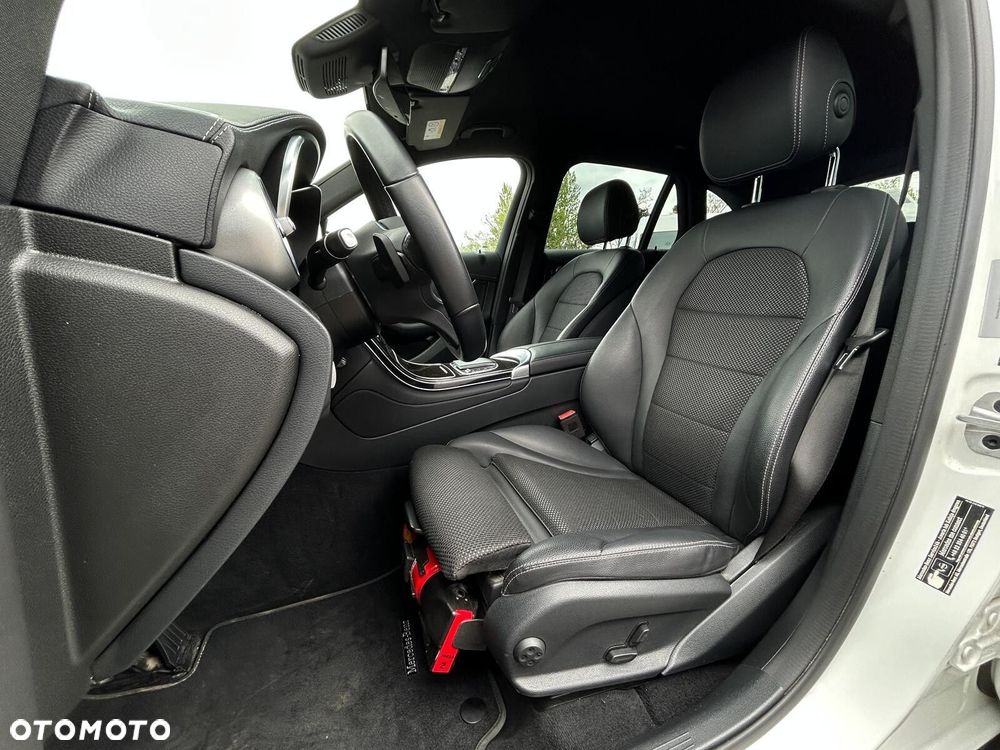 Mercedes-Benz GLC - 8