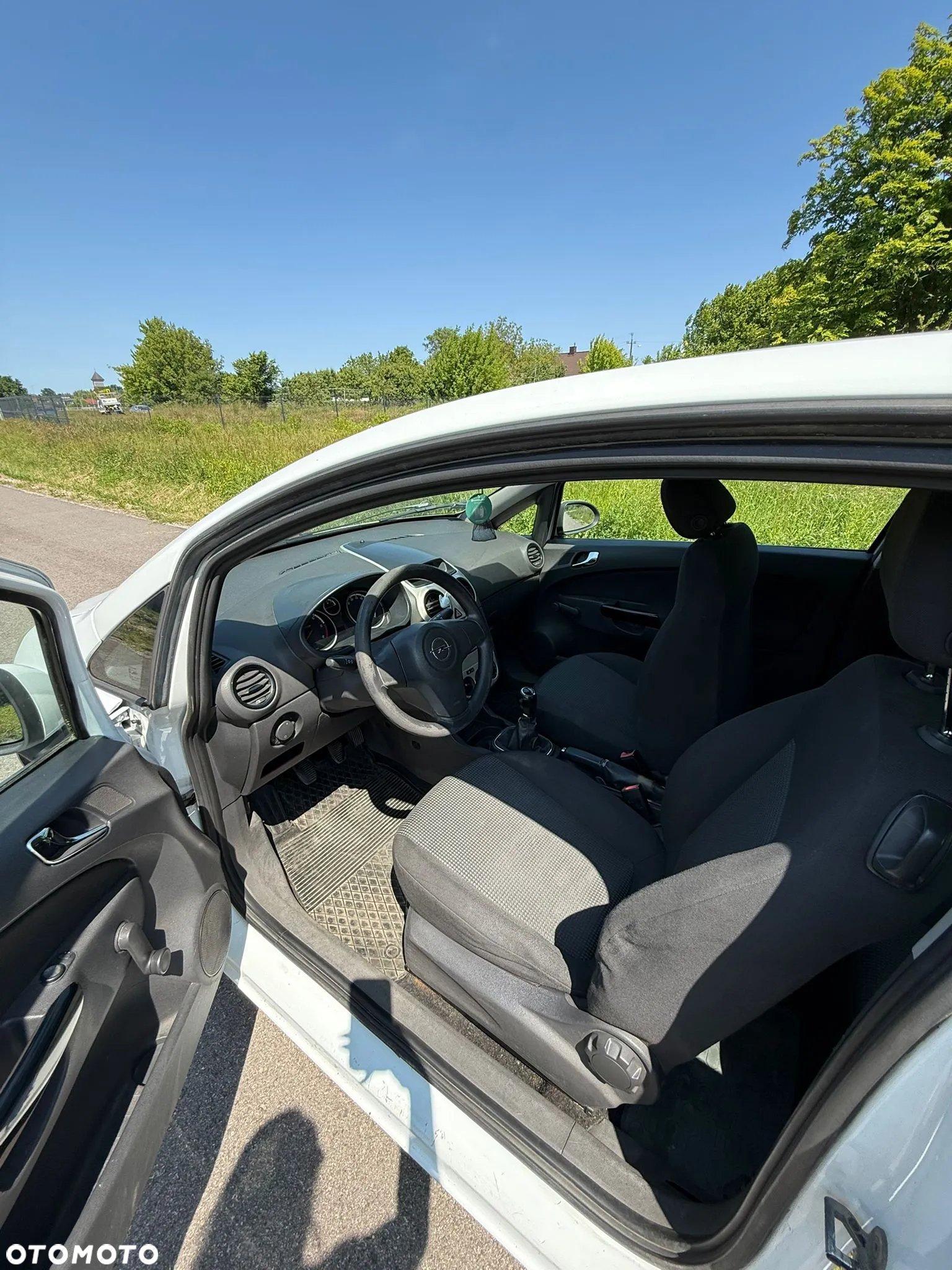 Opel Corsa - 11