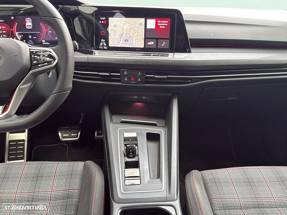 Volkswagen Golf 2.0 TSI GTI DSG Performance — fotografia 9