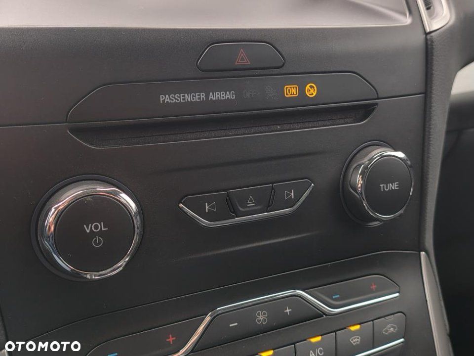 Ford S-Max - 30