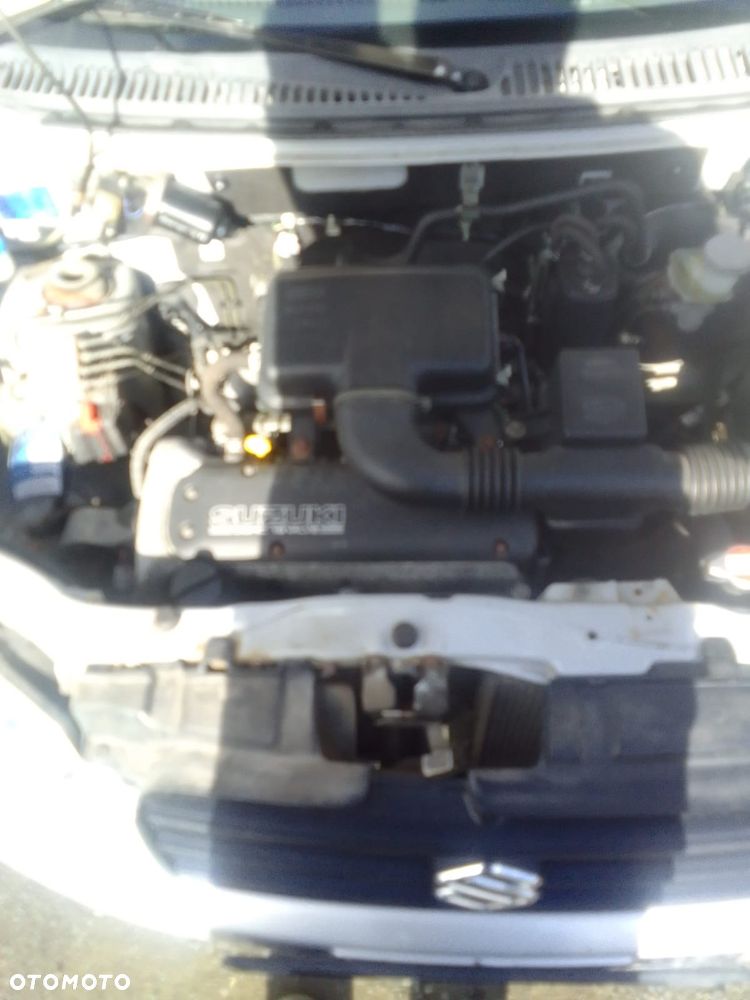 Suzuki Ignis 1.3 - 8