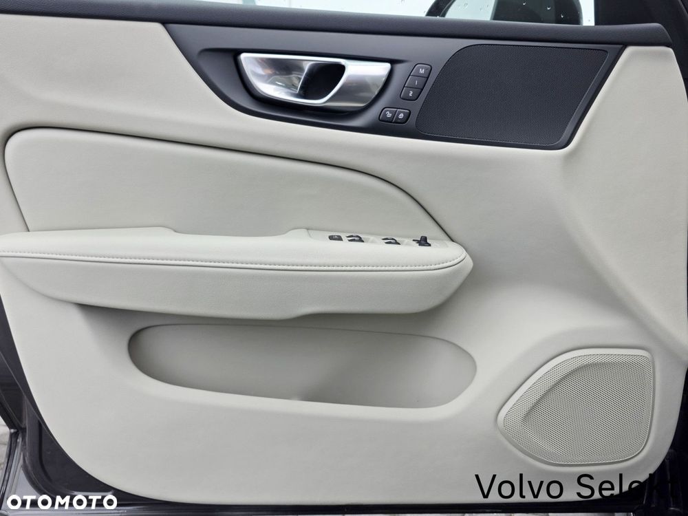 Volvo V60 Cross Country - 15