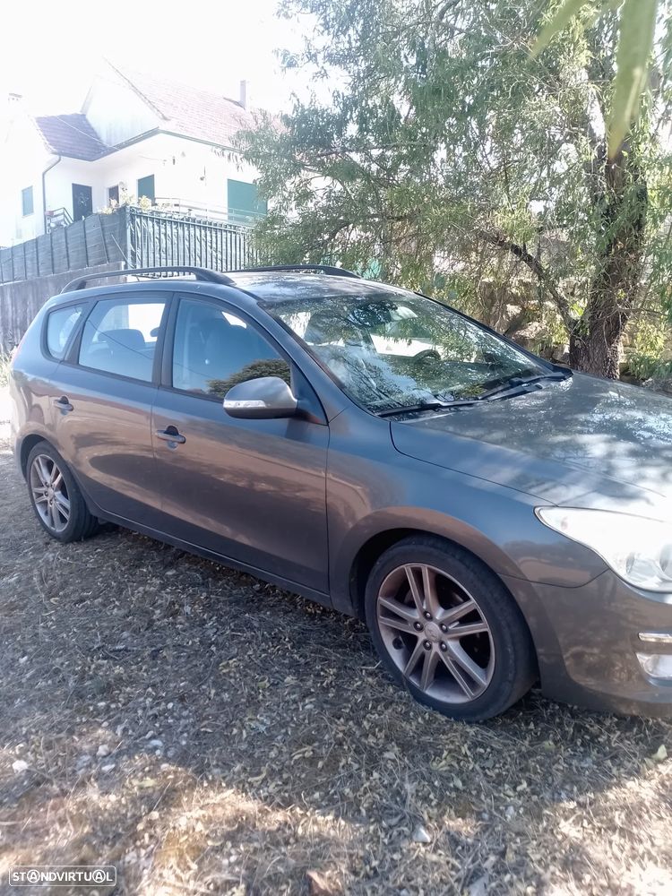 Hyundai i30 CW 1.6 CRDi Comfort - 1
