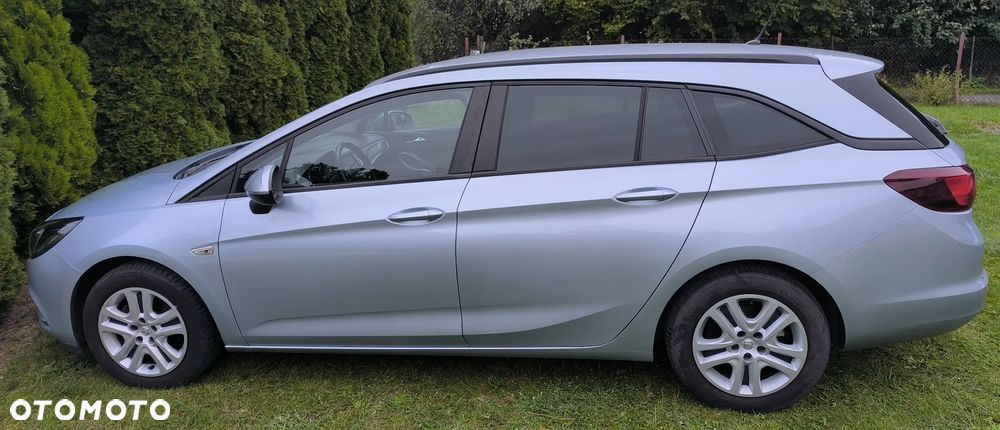 Opel Astra - 4