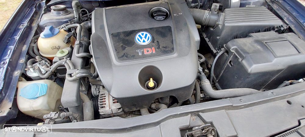 VW Bora 1.9 TDi Highline - 3