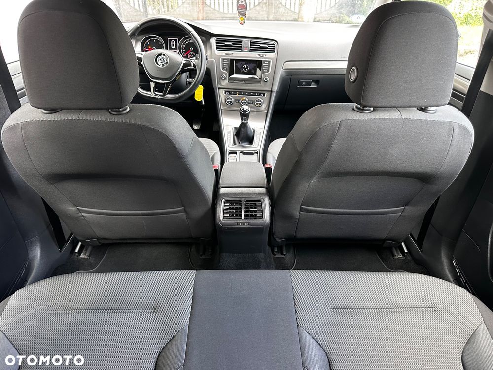 Volkswagen Golf 1.6 TDI BlueMotion Technology Comfortline - 29