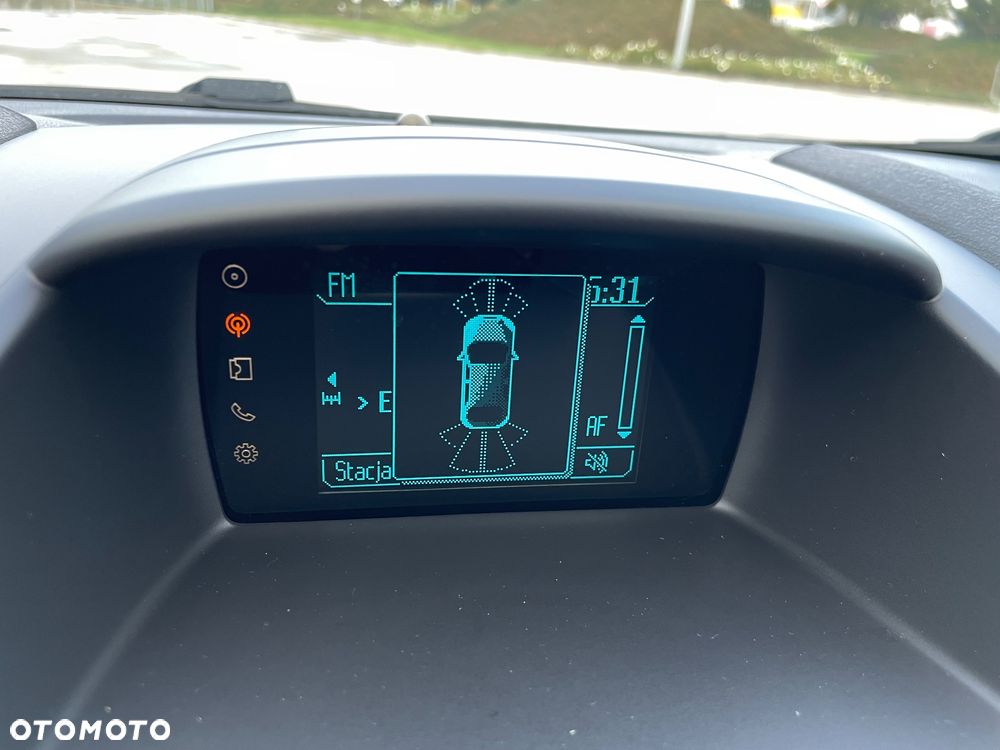 Ford Fiesta 1.0 EcoBoost Titanium - 25