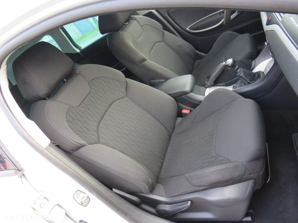 Citroën C5 2.0 HDi Attraction - 33