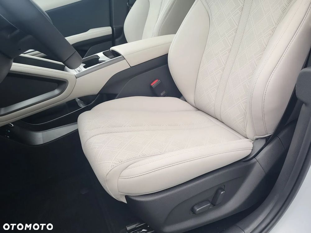 BYD Atto 2 DM-i - 13