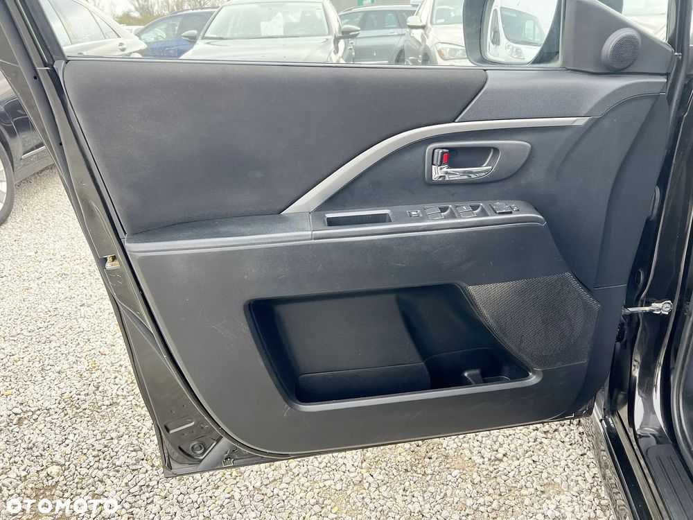 Mazda 5 1.6 CD Exclusive + - 22